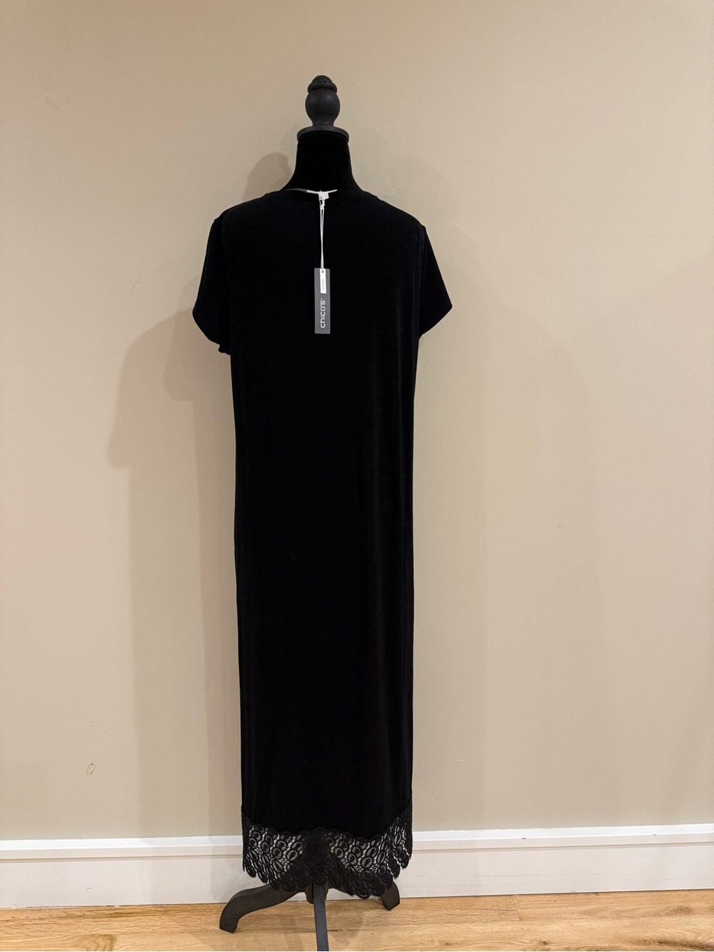 Chico's Black Short Sleeve Maxi Dress with Lace Hem Detail - Picture 4 of 5